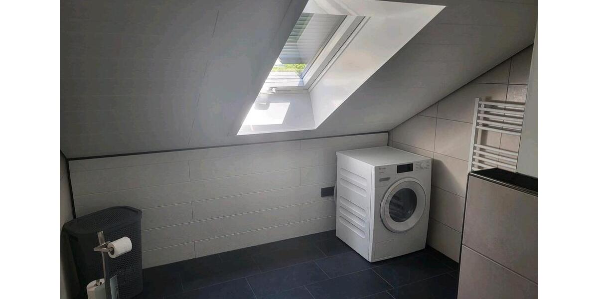 Dachgeschoßwohnung Gunningen - 4.5 Zimmer, 135 m&sup2;, 1.100&euro; | Angebot:26506972