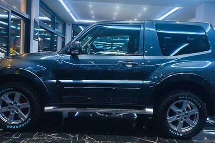 Mitsubishi Pajero 172.941 km 15.999 &euro; Denkingen 78588