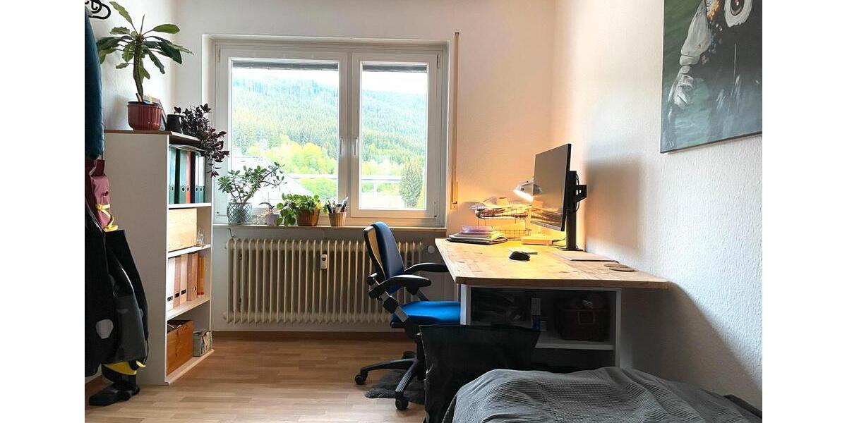 Etagenwohnung Titisee-Neustadt Neustadt - 3 Zimmer, 70 m&sup2;, 930&euro; | Angebot:26619560