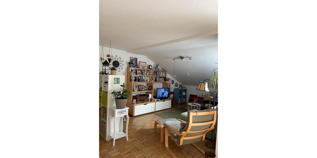 Dachgeschoßwohnung Blumberg - 2 Zimmer, 72 m&sup2;, 165.000&euro; | Angebot:26658319