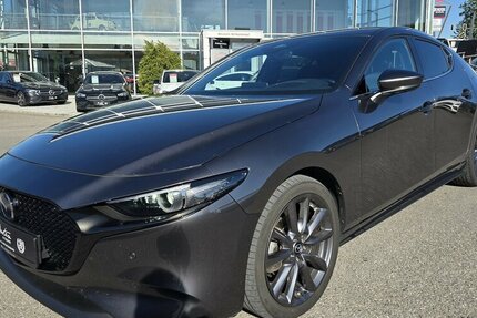 Mazda 3 EXCLUSIVE-LINE/HEAD-UP/BOSE/360°/NAVI/LED 41.985 km 23.900 &euro; Villingen-Schwenningen 78054