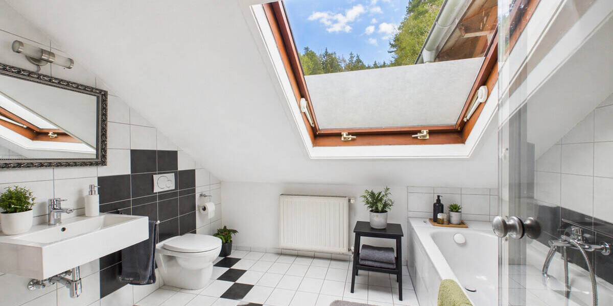 Mehrfamilienhaus, Wohnhaus Rottweil-Neufra Neufra - 8 Zimmer, 191 m&sup2;, 380.000&euro; | Angebot:26391527
