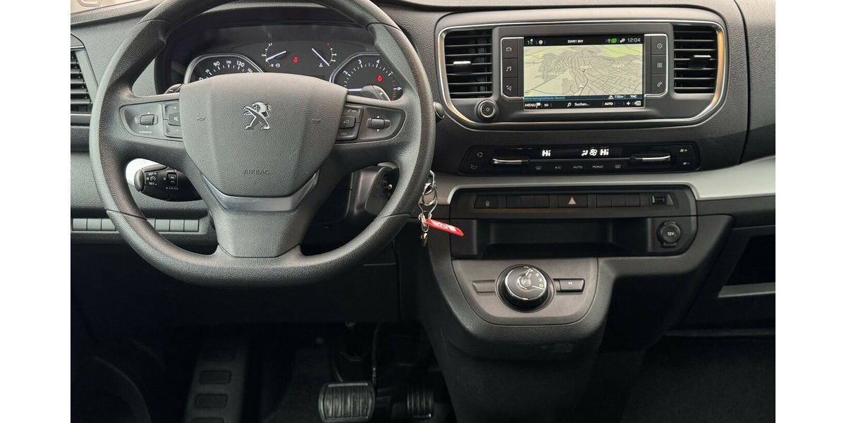 Peugeot Traveller BUSINESS L2 2.0 HDI/NAVI/8-SITZ/1.HAND 81.738 km 29.800 &euro; Villingen-Schwenningen 78054