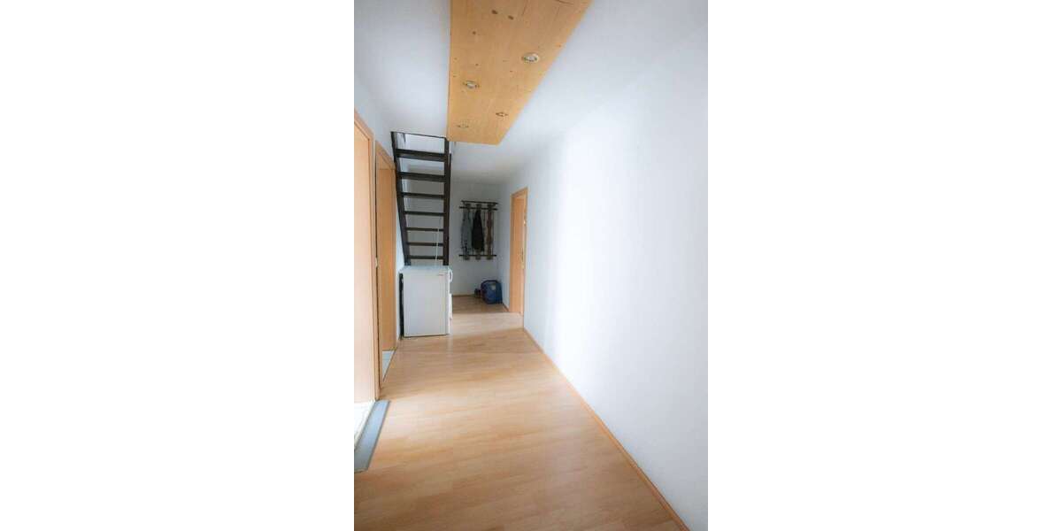 Etagenwohnung Villingen-Schwenningen Schwenningen - 1 Zimmer, 20 m&sup2;, 300&euro; | Angebot:24789480