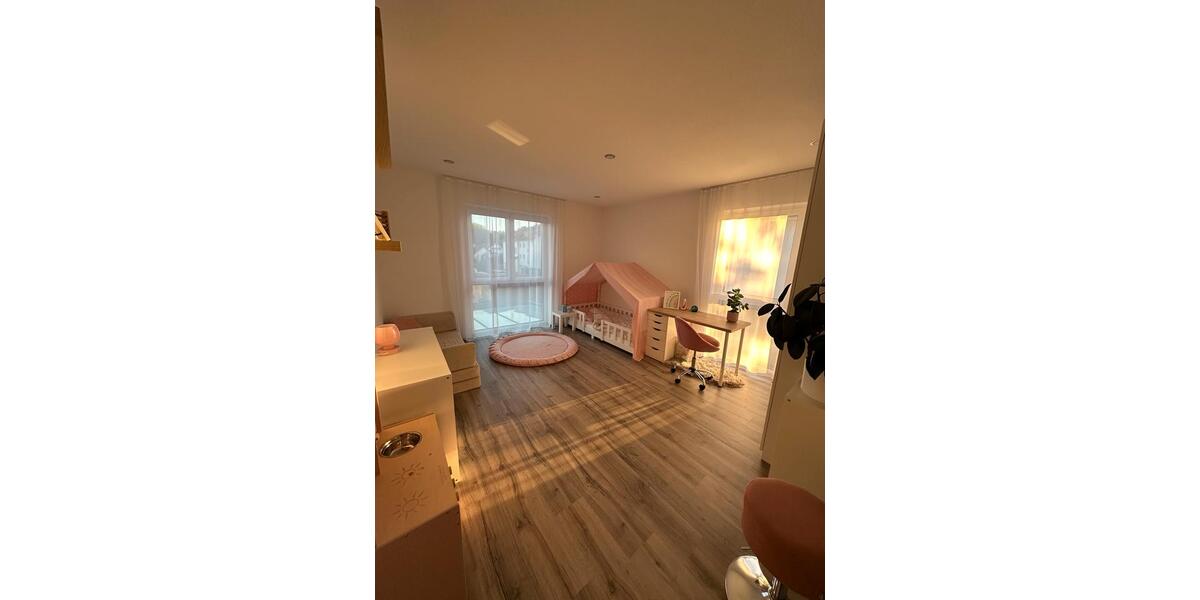 Einfamilienhaus Trossingen - 6 Zimmer, 180 m&sup2;, 775.000&euro; | Angebot:24241048