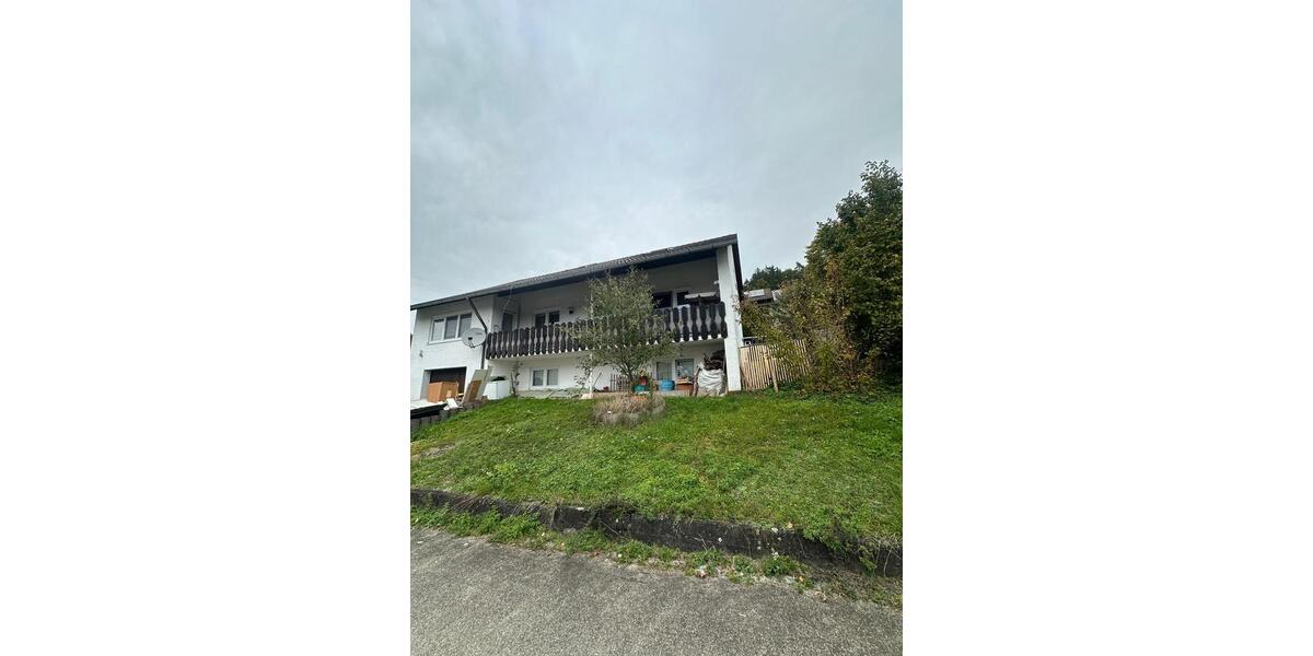 Mehrfamilienhaus, Wohnhaus Immendingen - 10 Zimmer, 225 m&sup2;, 400.000&euro; | Angebot:26414827