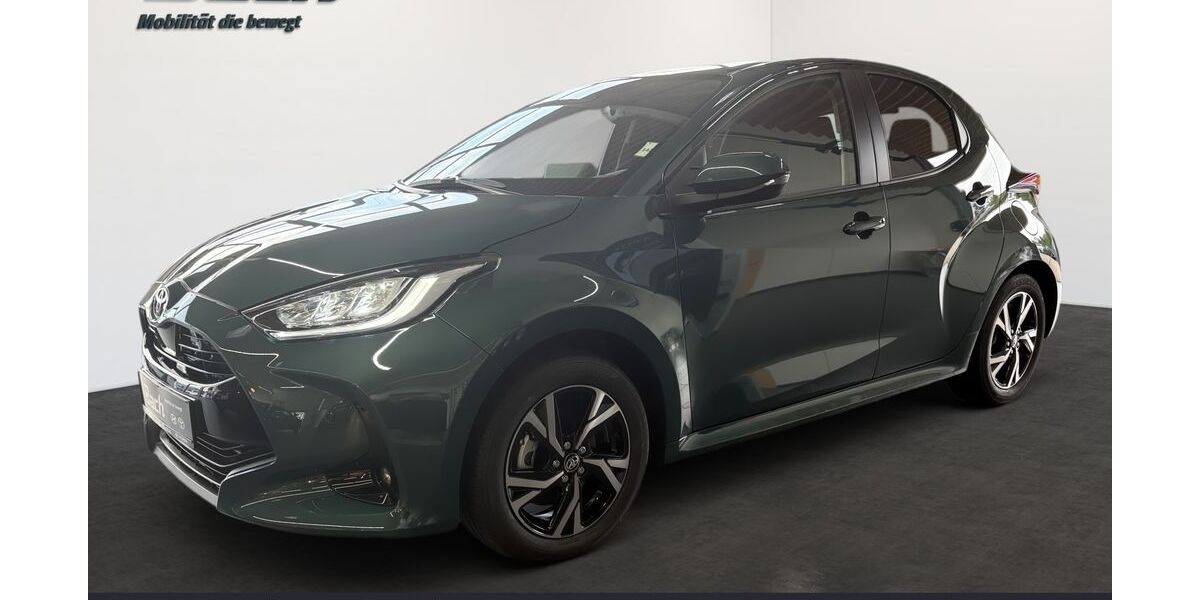 Toyota Yaris 2.500 km 27.330 &euro; Villingen-Schwenningen 78048