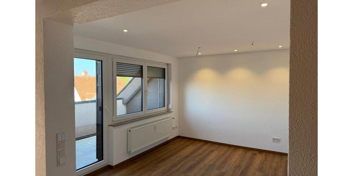 Dachgeschoßwohnung Donaueschingen - 3 Zimmer, 89 m&sup2;, 950&euro; | Angebot:25843410