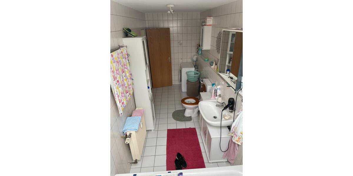 Dachgeschoßwohnung Blumberg - 2 Zimmer, 72 m&sup2;, 165.000&euro; | Angebot:26658319