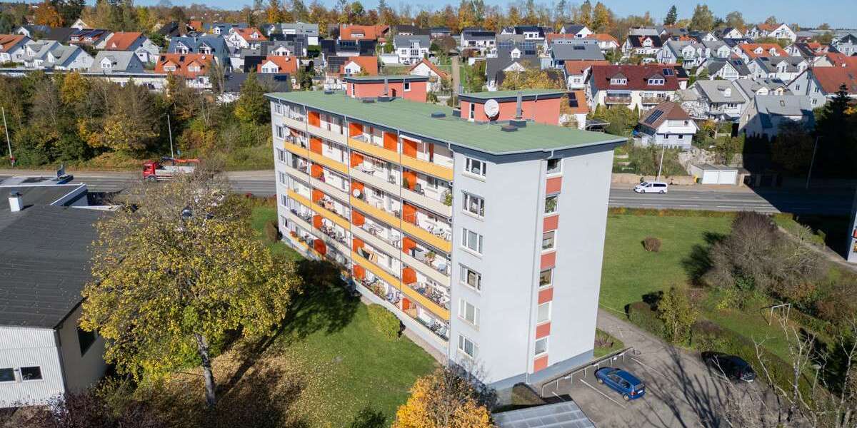 Wohnung zum Kaufen in Villingen-Schwenningen 219.000 € 75.05 m² - Etagenwohnung Villingen-Schwenningen Schwenningen | Angebot:19810636