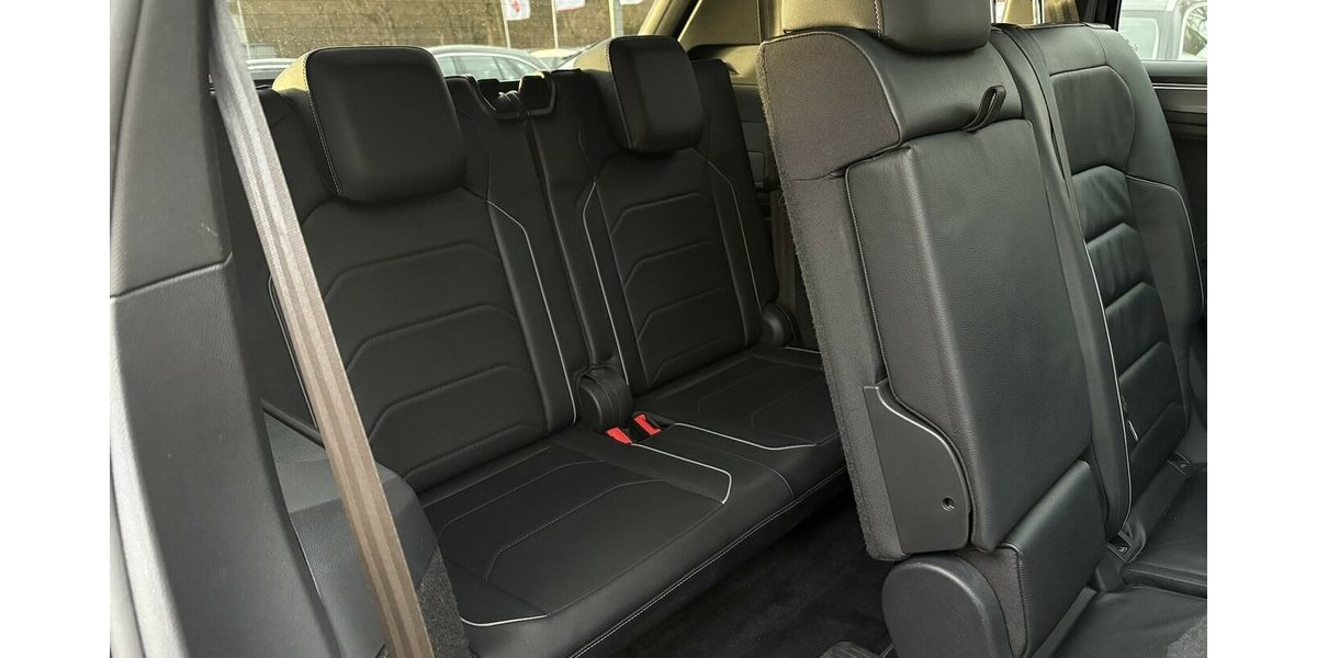 VW Tiguan Allspace Highline 4Motion 7-SITZ/PANO/ACC 90.578 km 31.900 &euro; Villingen-Schwenningen 78054