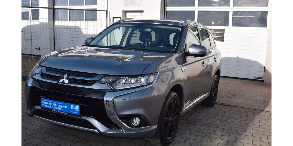 Mitsubishi Plug-in Hybrid Outlander 58.000 km 15.650 &euro; Trossingen 78647