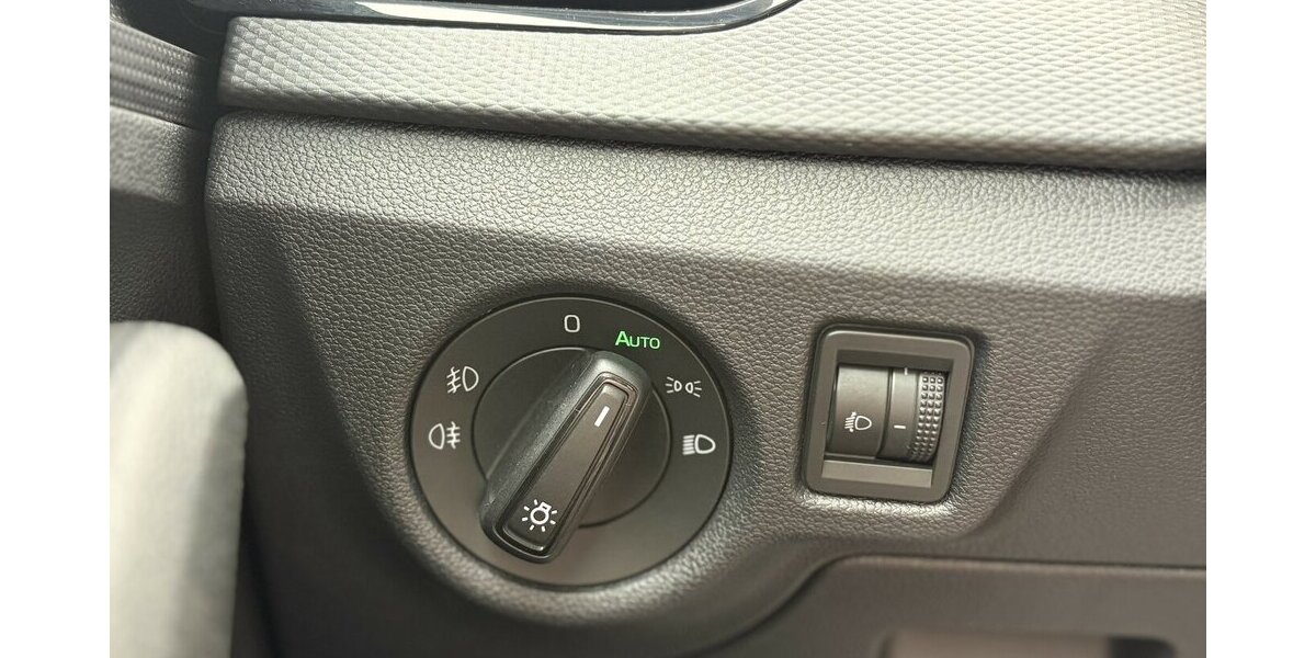 Skoda Scala 1.0 TSI Cool Plus SITZHEIZUNG/CARPLAY/DAB 83.539 km 12.900 &euro; Villingen-Schwenningen 78054