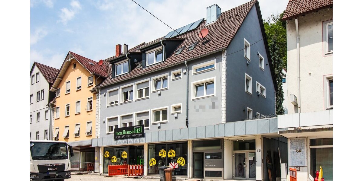 Modernisierte 4-Zimmer-Wohnung mit Einbauküche in Oberndorf a. N. - Dachgeschoßwohnung Oberndorf | Angebot:27095832