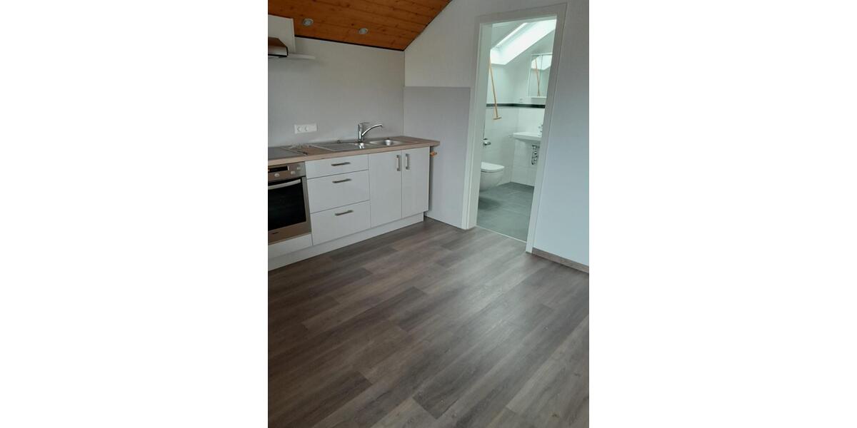 Dachgeschoßwohnung Schramberg - 2 Zimmer, 52 m&sup2;, 540&euro; | Angebot:25982354