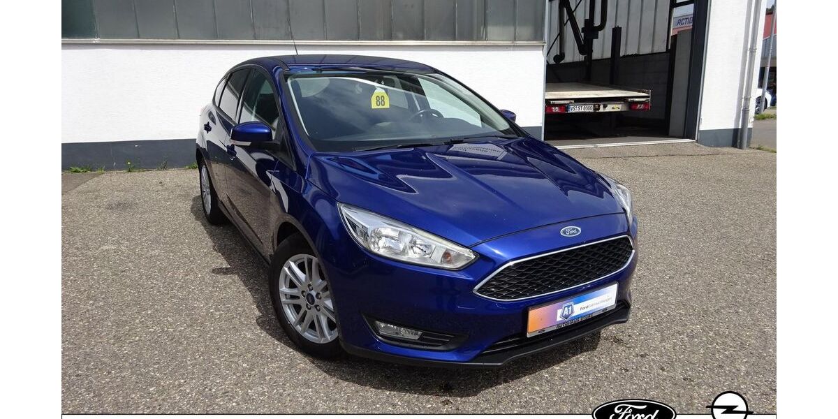 Ford Focus 73.958 km 8.990 &euro; Villingen-Schwenningen 78052