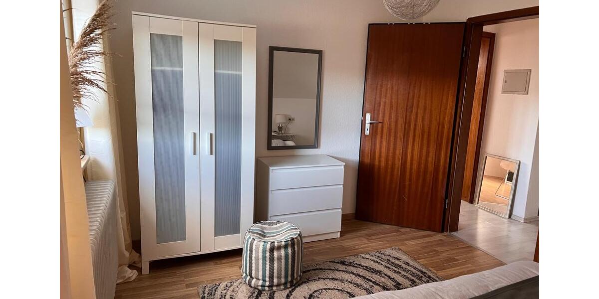 Dachgeschoßwohnung Villingen-Schwenningen Schwenningen - 3.5 Zimmer, 80 m&sup2;, 950&euro; | Angebot:25641292