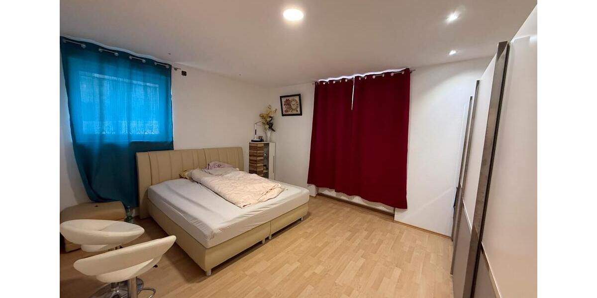 Erdgeschoßwohnung Villingen-Schwenningen Schwenningen - 4.5 Zimmer, 120 m&sup2;, 1.519&euro; | Angebot:25576438