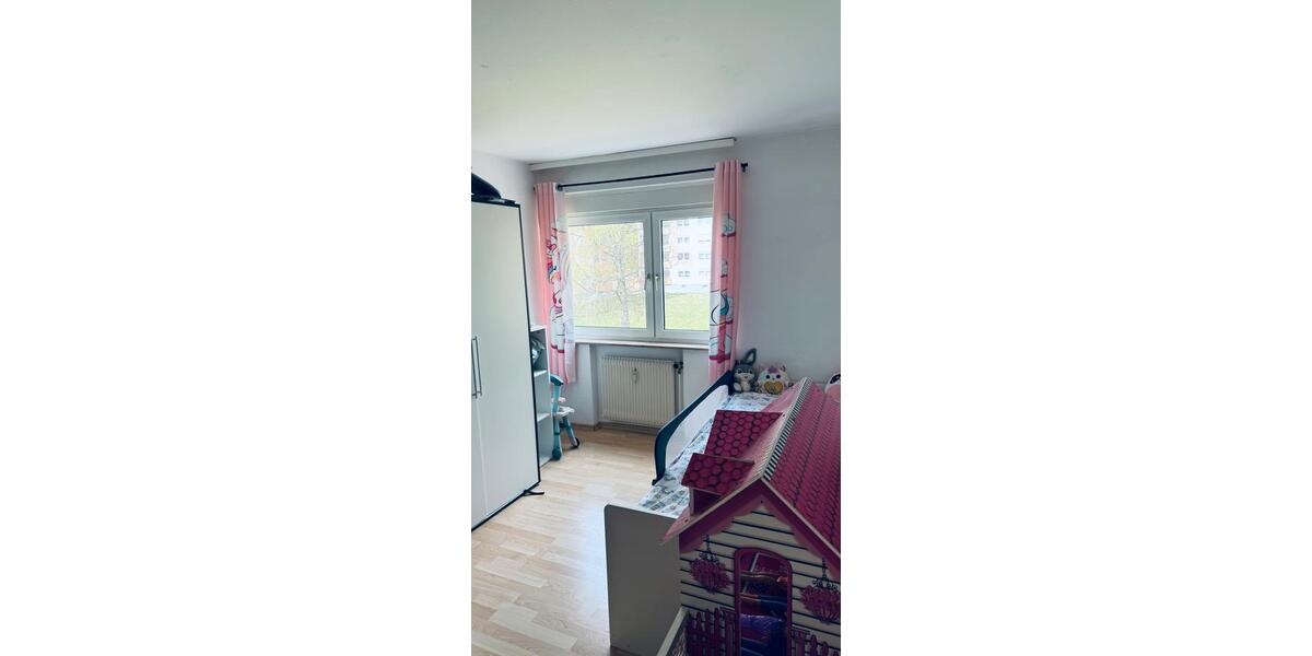 Etagenwohnung Blumberg - 3 Zimmer, 73 m&sup2;, 195.000&euro; | Angebot:23186579