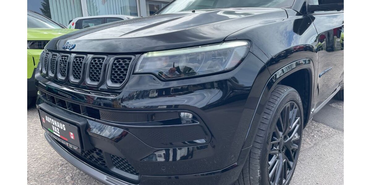 Jeep Compass 89.900 km 23.900 &euro; Villingen-Schwenningen 78052