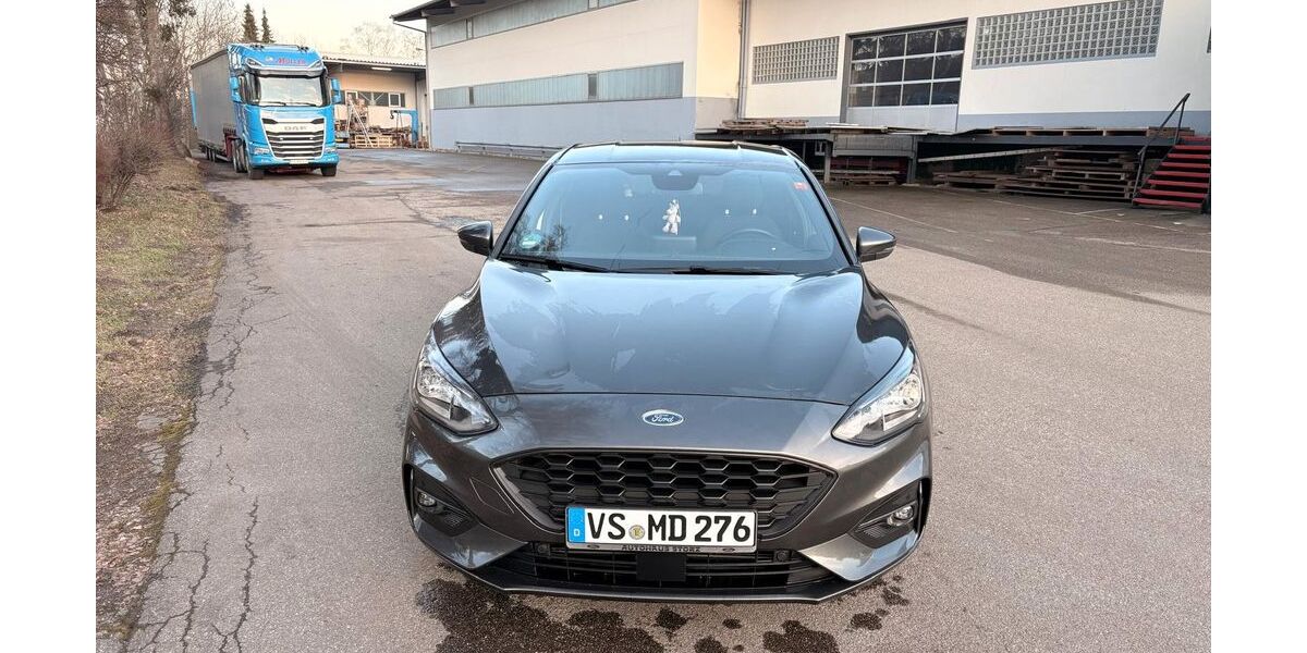 Ford Focus 67.500 km 15.500 &euro; Sankt Georgen 78112