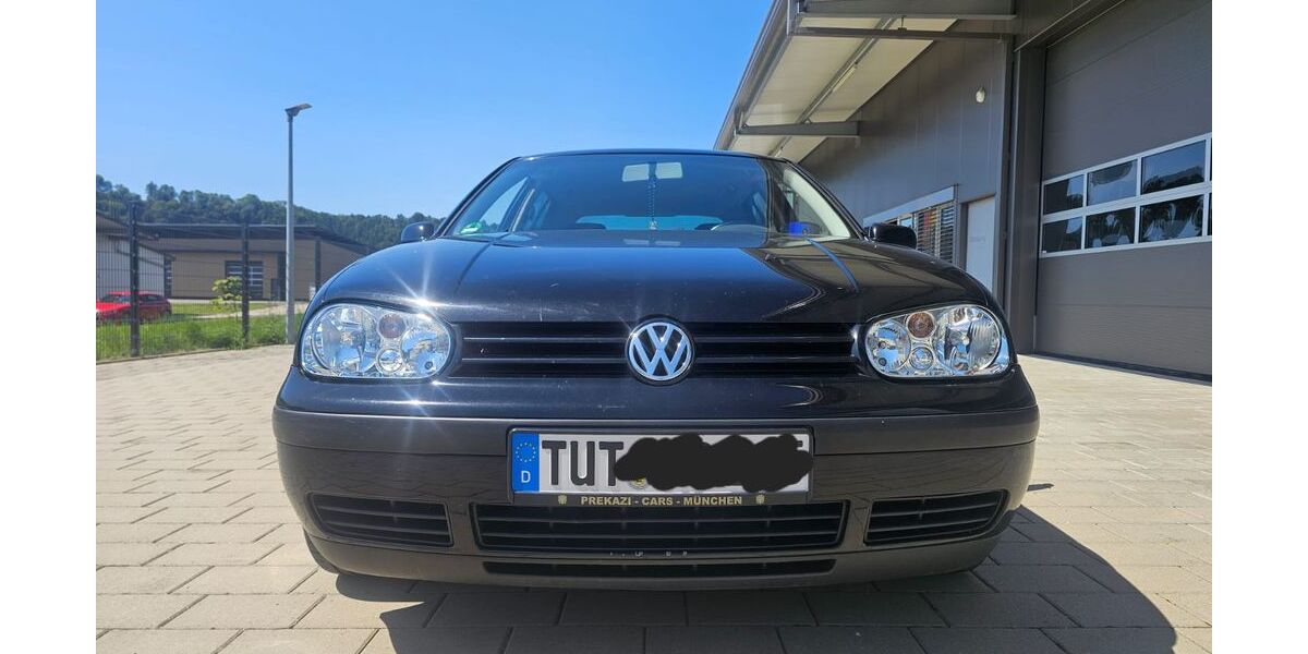 VW Golf 256.000 km 3.500 &euro; Aldingen 78554