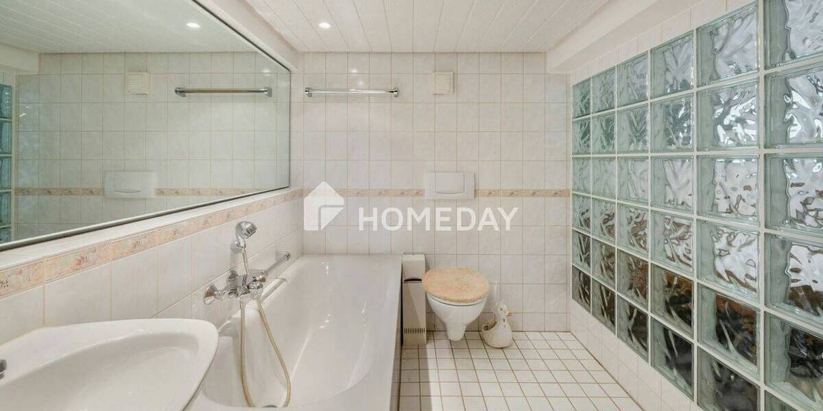 Mehrfamilienhaus, Wohnhaus Donaueschingen - 7 Zimmer, 220 m&sup2;, 419.000&euro; | Angebot:26686068
