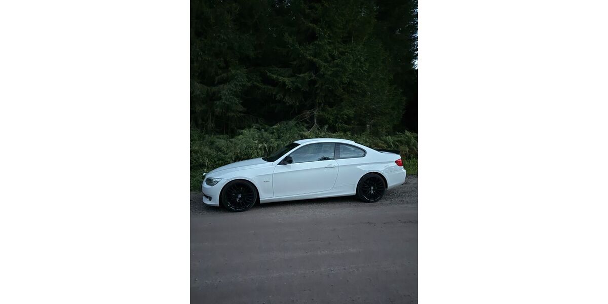 BMW 320 130.000 km 10.490 &euro; villingen-Schwenningen 78056