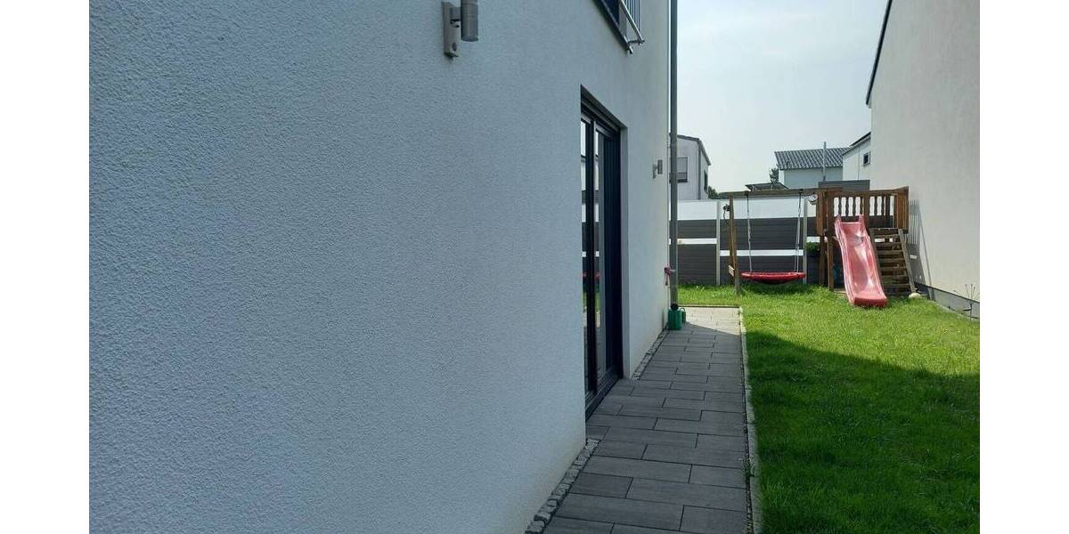 Einfamilienhaus Tuttlingen - 1 Zimmer, 215 m&sup2;, 699.500&euro; | Angebot:25736372