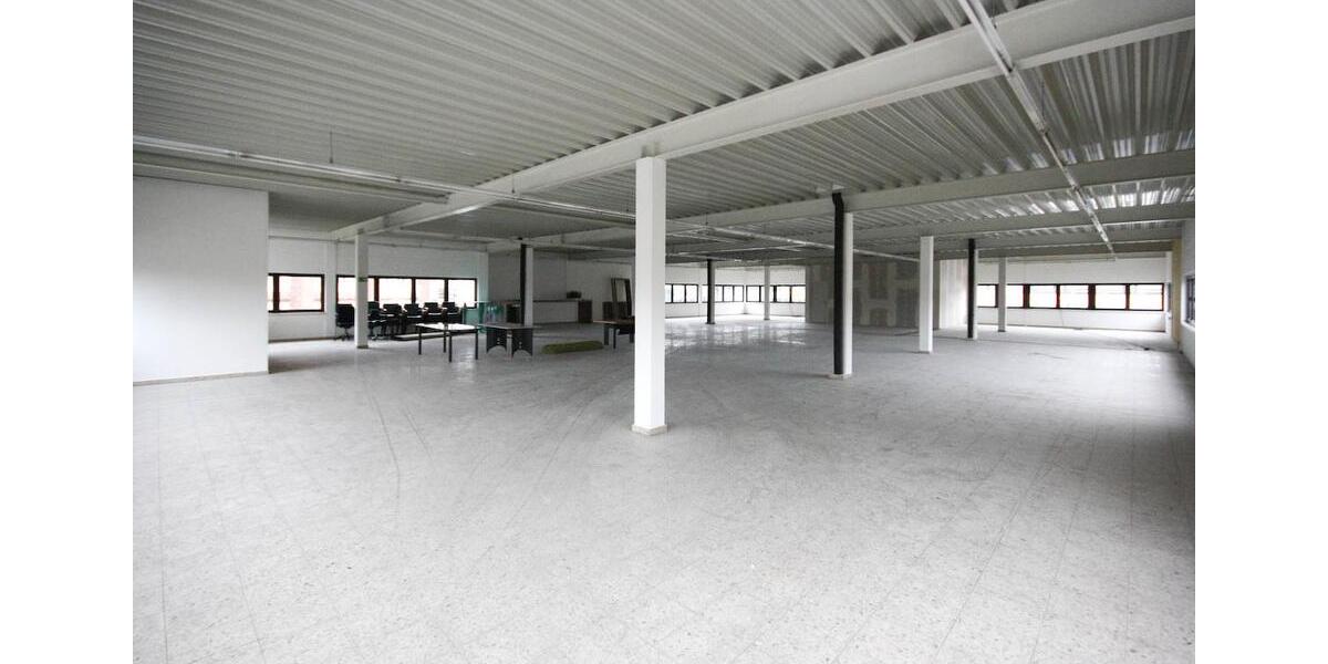 Gewerbeobjekt Villingen-Schwenningen Schwenningen - 333&euro; | Angebot:9537656