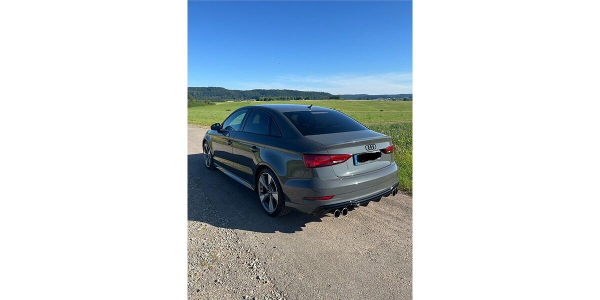 Audi A3 99.500 km 20.400 &euro; Spaichingen 78549