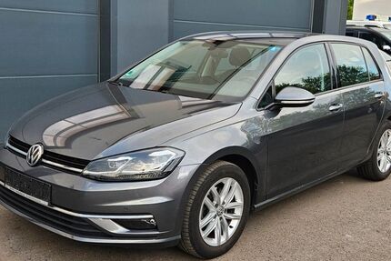 VW Golf 89.000 km 12.750 &euro; Aldingen 78554