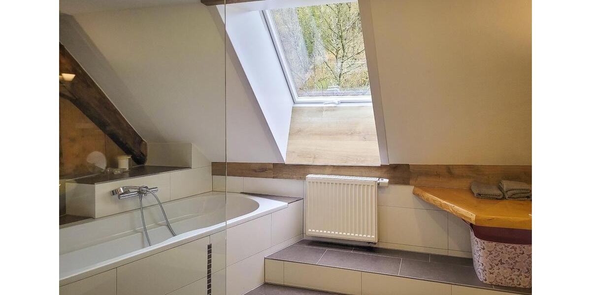 Dachgeschoßwohnung Furtwangen im Schwarzwald - 4 Zimmer, 180.000&euro; | Angebot:21694565