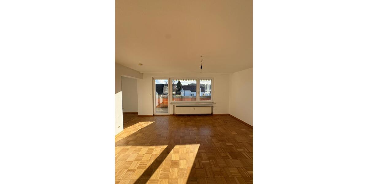 Etagenwohnung Villingen-Schwenningen Schwenningen - 3.5 Zimmer, 90 m&sup2;, 850&euro; | Angebot:24839458
