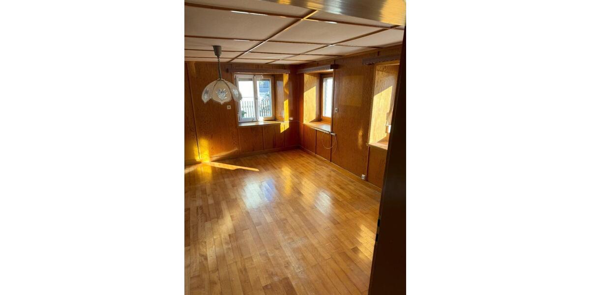 Einfamilienhaus Tuttlingen - 4 Zimmer, 118 m&sup2;, 240.000&euro; | Angebot:25097476