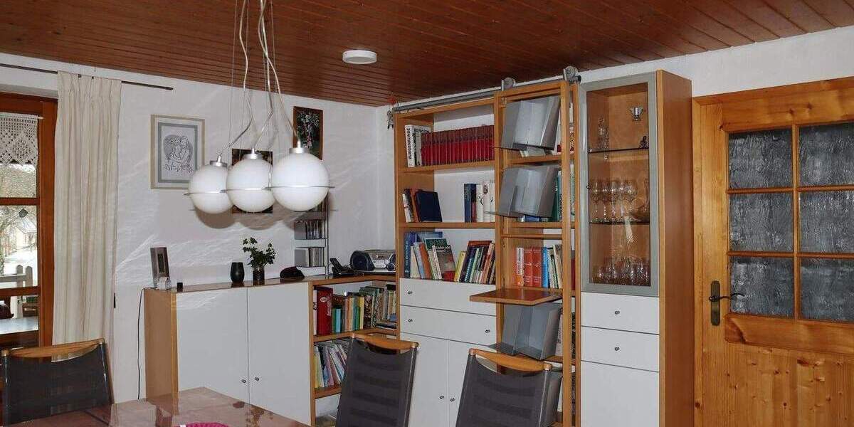 Einfamilienhaus Reichenbach am Heuberg - 9 Zimmer, 210 m&sup2;, 469.000&euro; | Angebot:25821213