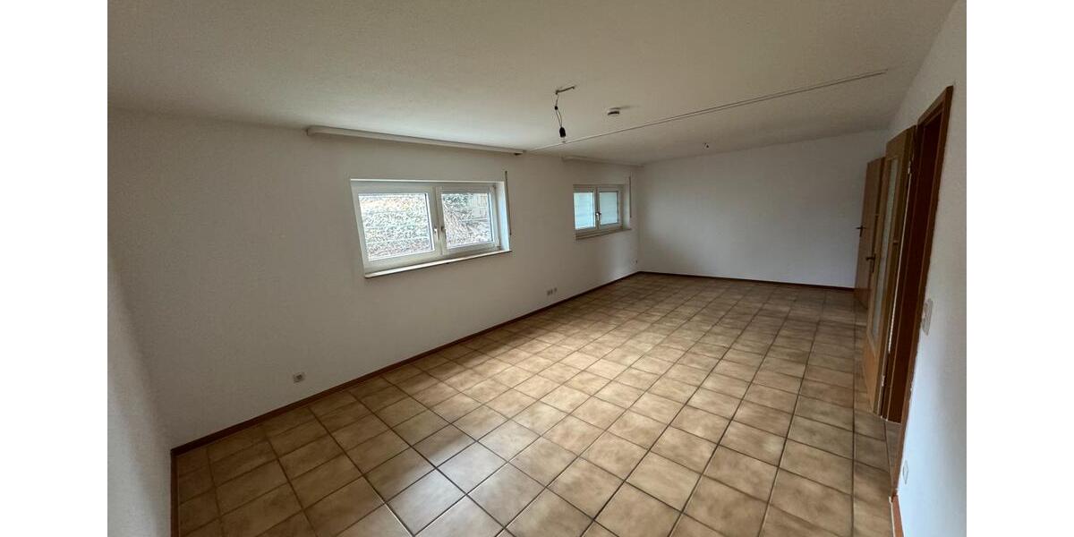 Etagenwohnung Villingen-Schwenningen Schwenningen - 2 Zimmer, 57 m&sup2;, 500&euro; | Angebot:25376665