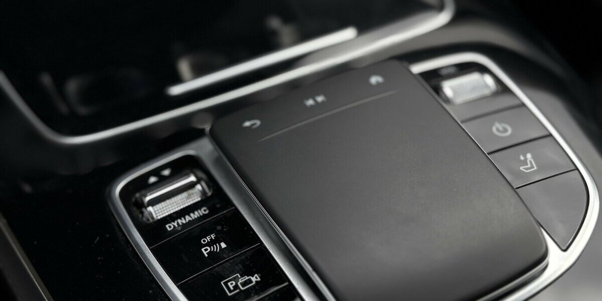 Mercedes-Benz E 200 d VIRTUAL+COCKPIT/KAMERA/NAVI/CARPLAY/SHZ 109.838 km 28.900 &euro; Villingen-Schwenningen 78054