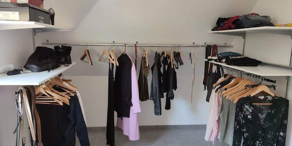 Mehrfamilienhaus, Wohnhaus Vöhrenbach Hammereisenbach-Bregenbach - 8 Zimmer, 185 m&sup2;, 550.000&euro; | Angebot:25717513