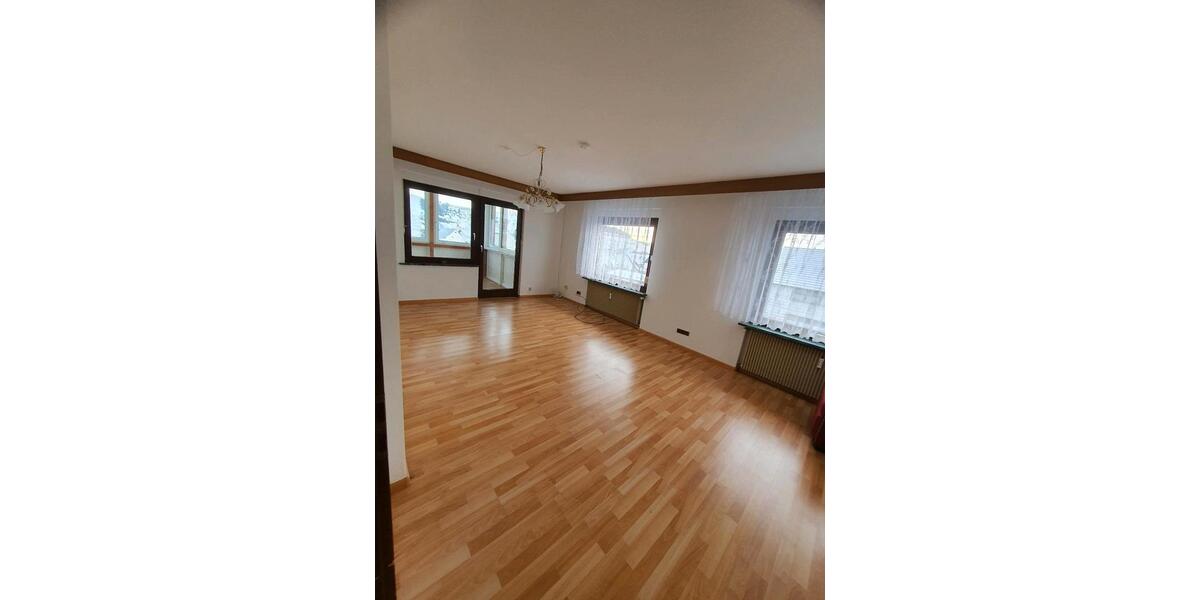Mehrfamilienhaus, Wohnhaus Geisingen - 8 Zimmer, 180 m&sup2;, 295.000&euro; | Angebot:25081932