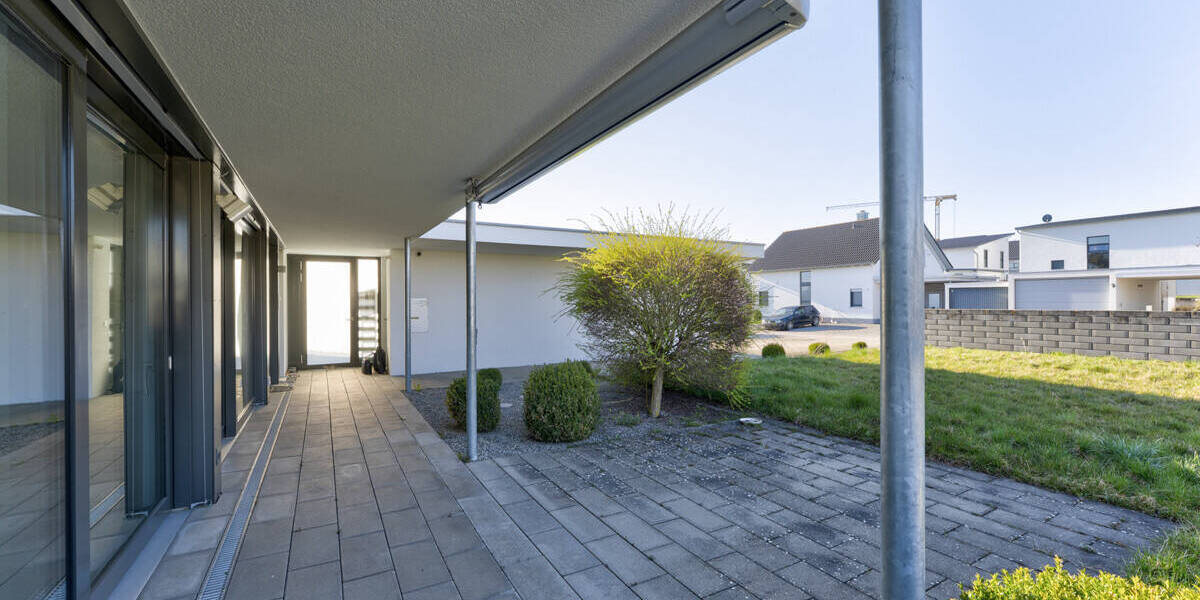 Einfamilienhaus Hüfingen - 8 Zimmer, 222 m&sup2;, 925.000&euro; | Angebot:26277783
