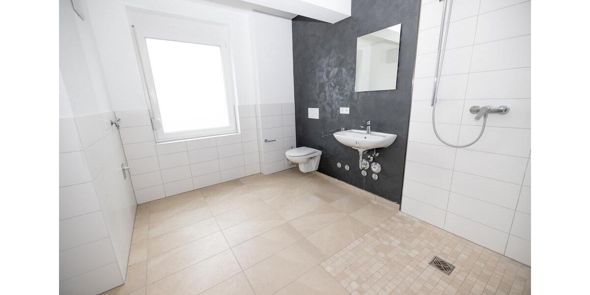 Etagenwohnung Villingen-Schwenningen Schwenningen - 3 Zimmer, 80 m&sup2;, 896&euro; | Angebot:25416491