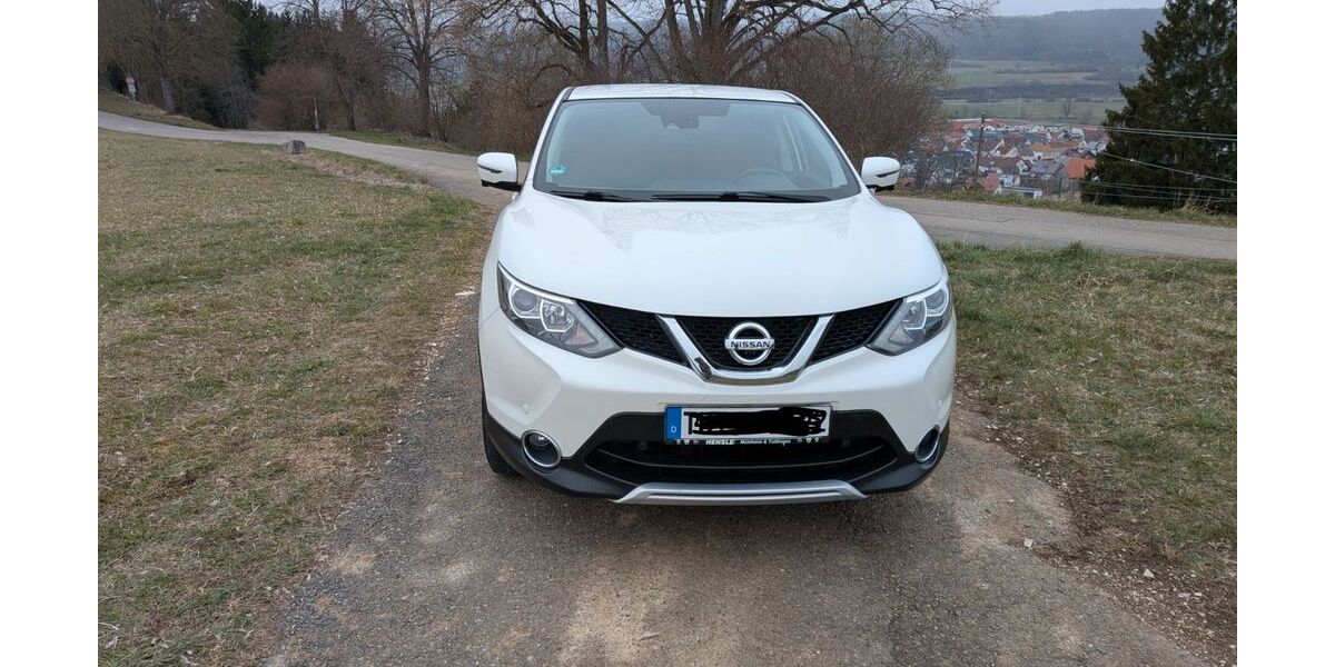 Nissan Qashqai 45.650 km 14.999 &euro; Tuttlingen 78532
