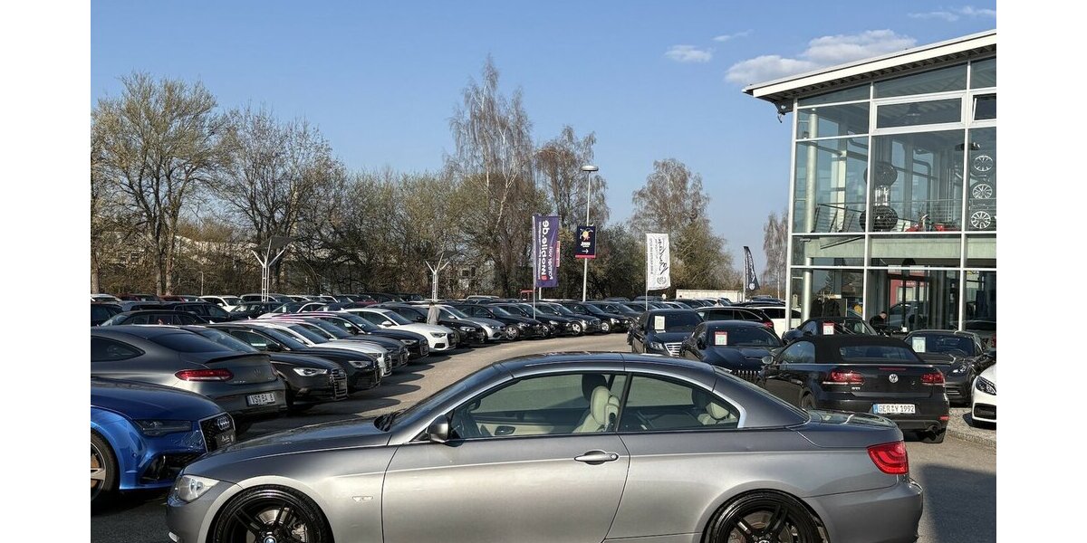 BMW 330d Cabrio HARMAN-KARDON/NAVI/CARPLAY/STANDHZ 152.513 km 16.900 &euro; Villingen-Schwenningen 78054