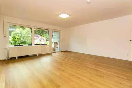 Wohnung Schönwald - 3 Zimmer, 82 m&sup2;, 900&euro; | Angebot:25275358