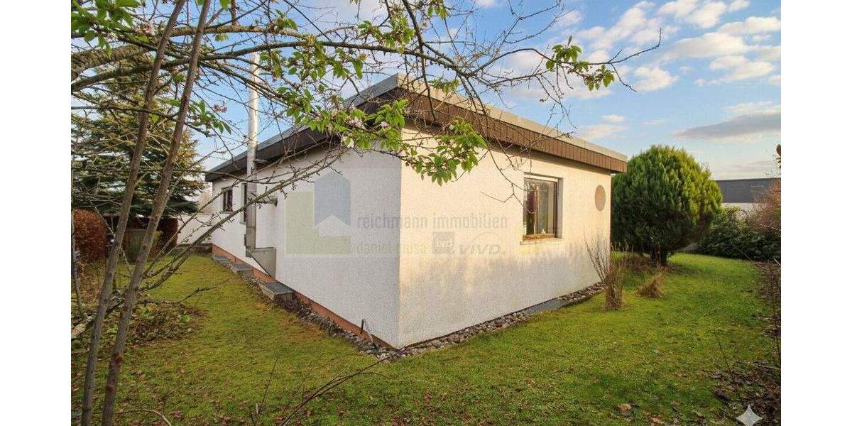 Bungalow Villingen-Schwenningen Villingen - 6 Zimmer, 143 m&sup2;, 439.000&euro; | Angebot:25692108