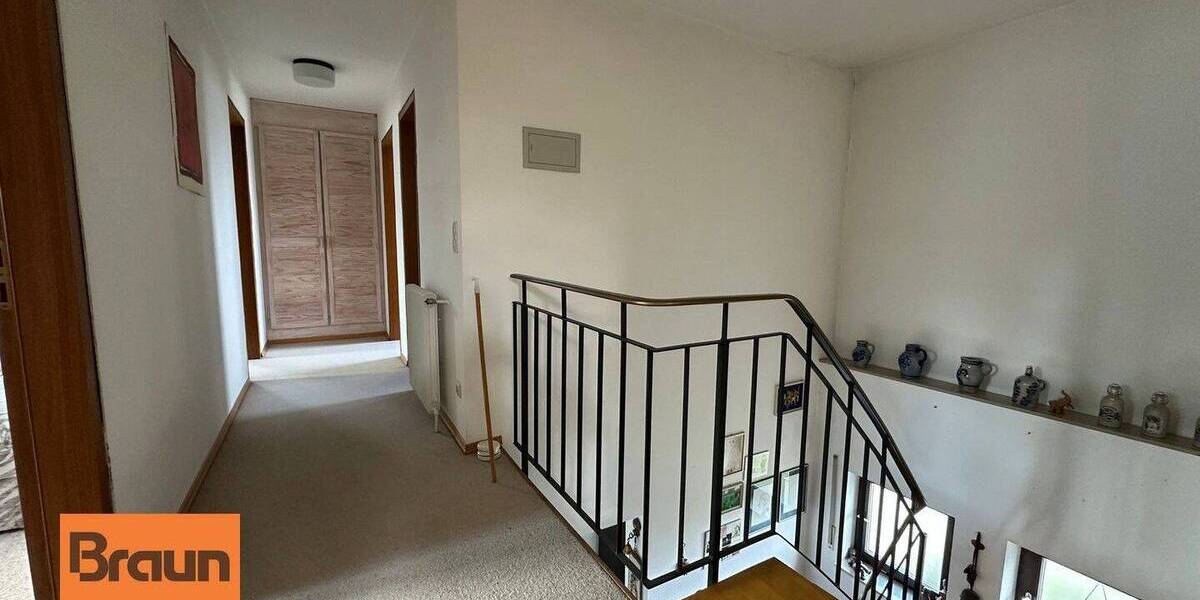 Mehrfamilienhaus, Wohnhaus Sankt Georgen im Schwarzwald Stadtgebiet - 5 Zimmer, 150 m&sup2;, 295.000&euro; | Angebot:26512820
