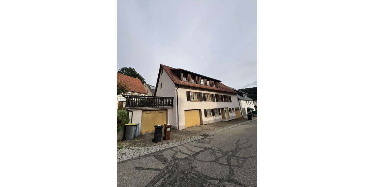Einfamilienhaus Reichenbach am Heuberg - 7 Zimmer, 170 m&sup2;, 175.000&euro; | Angebot:25848875