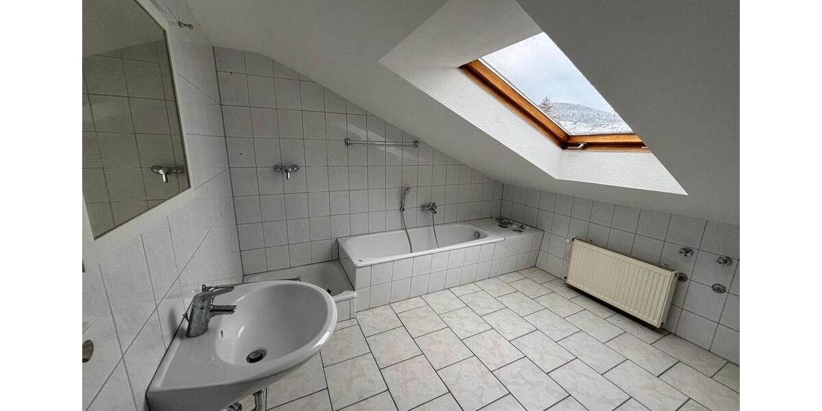 Dachgeschoßwohnung Wurmlingen - 2 Zimmer, 50 m&sup2;, 700&euro; | Angebot:24745370