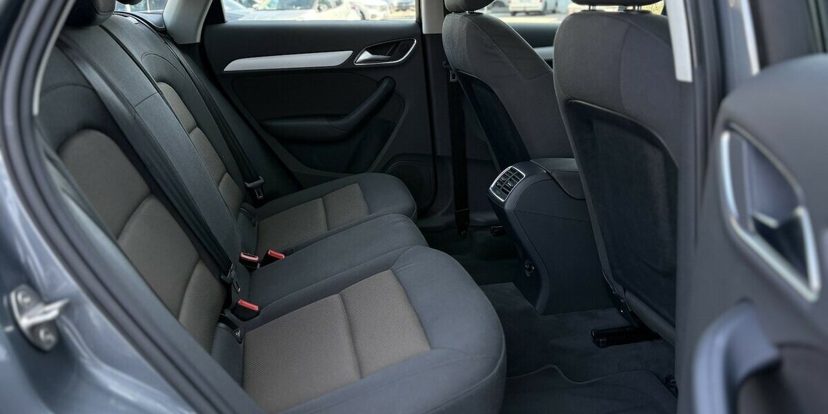 Audi Q3 2.0 TDI Basis NAVIGATION/PDC/AHK/SHZ/1.HAND 112.096 km 16.800 &euro; Villingen-Schwenningen 78054